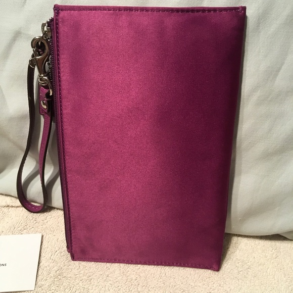 Coach Occasion Sequin Party Large Wristlet Mulberry NWT - Picture 4 of 9